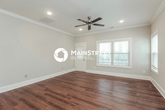 Building Photo - 4 Bedroom Pet-Friendly Home in Huntersville, NC with Main Street Renewal