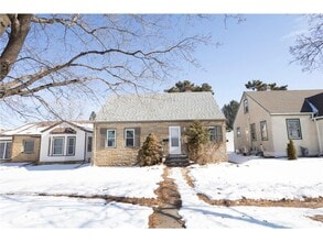 Building Photo - 1168 Lane Pl