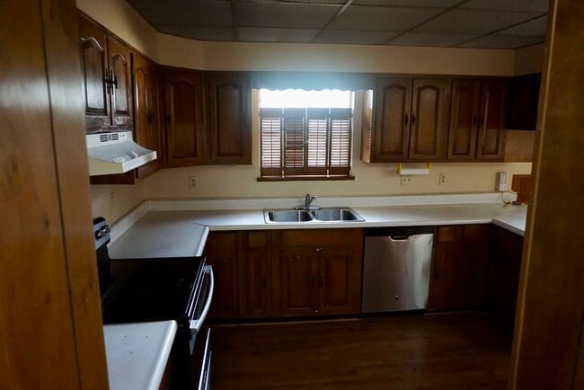 Building Photo - 317 E Langley Blvd