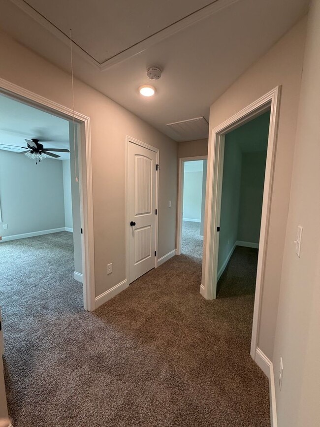 Building Photo - 1713 Golf Club Ln NW