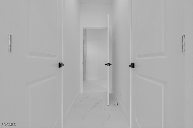 Building Photo - 3211 32nd St W