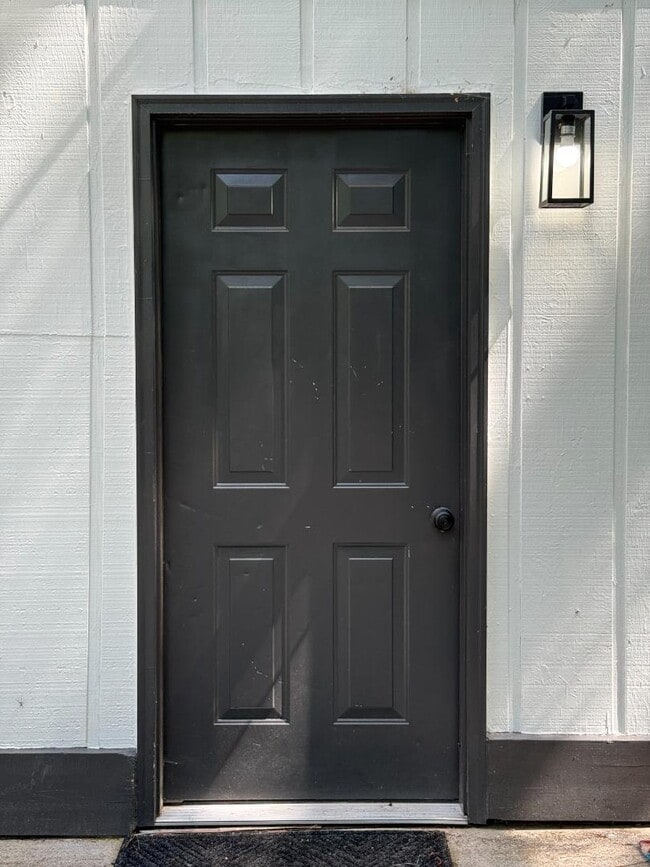 Primary Photo - 721 Wedgewood Dr