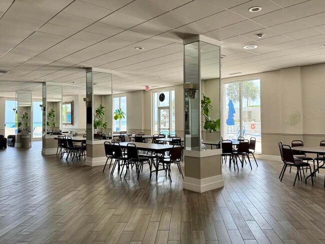Building Photo - 4250 Galt Ocean Dr