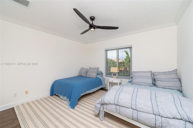 Building Photo - 760 Glenridge Rd