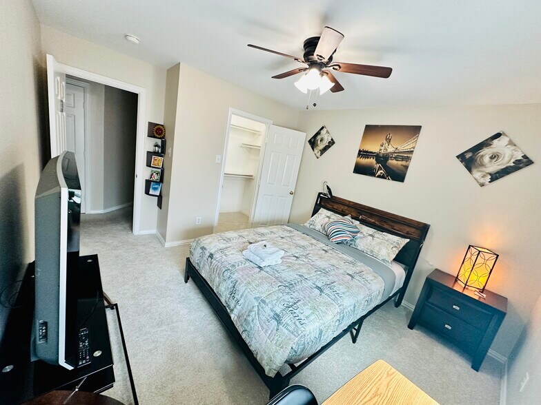 Building Photo - 4904 Bolero Ct