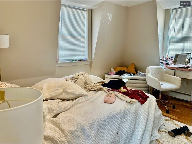 Building Photo - 470 Green St