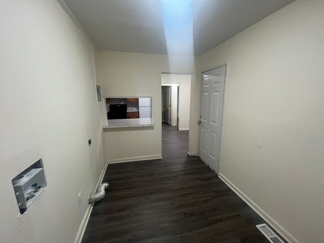 Building Photo - Charming 2 Bedroom Home in the Heart of Cabot – Comfortable & Convenient!