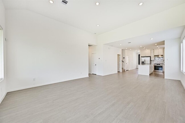 Building Photo - 2710 Meridian Spgs Dr
