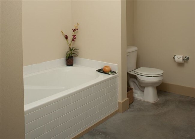 Building Photo - 1 br, 1.5 bath Apartment - Bogen Lofts K1