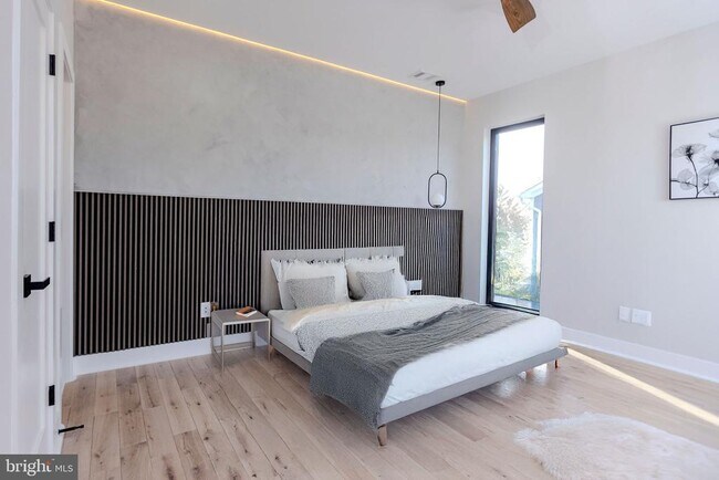 Building Photo - 3500 7th St N