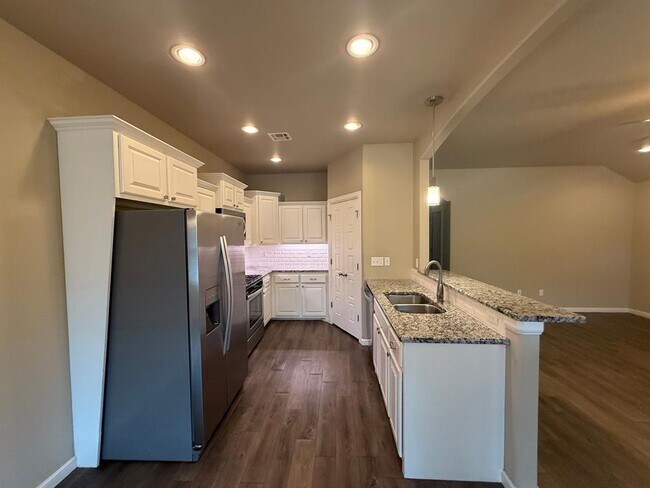 Building Photo - 8809 SW 55th St