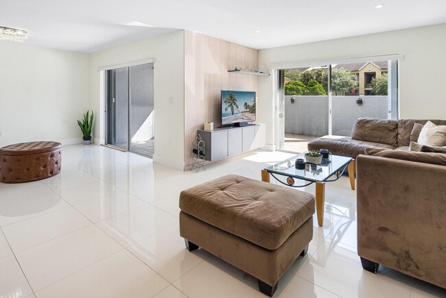 Building Photo - 9703 SW 142nd Ct