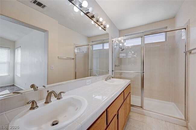 Building Photo - 267 Bluefield Ln