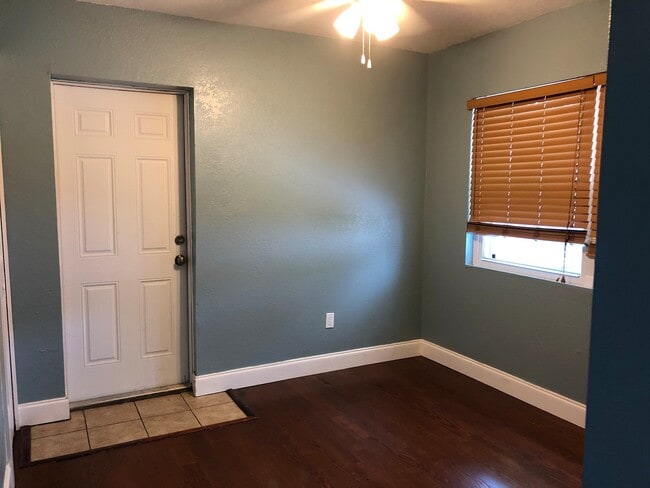 Building Photo - ** Move in Special $500 off your first months rent** WONDERFUL 4 Bedroom/3 Bathroom Home in the M...