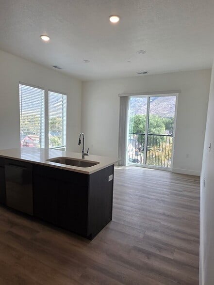 Building Photo - 25th and Quincy