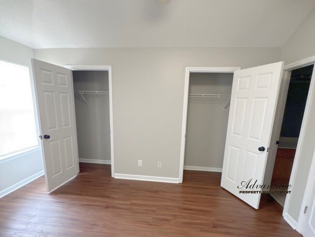 Building Photo - 6888 Wrigley Dr