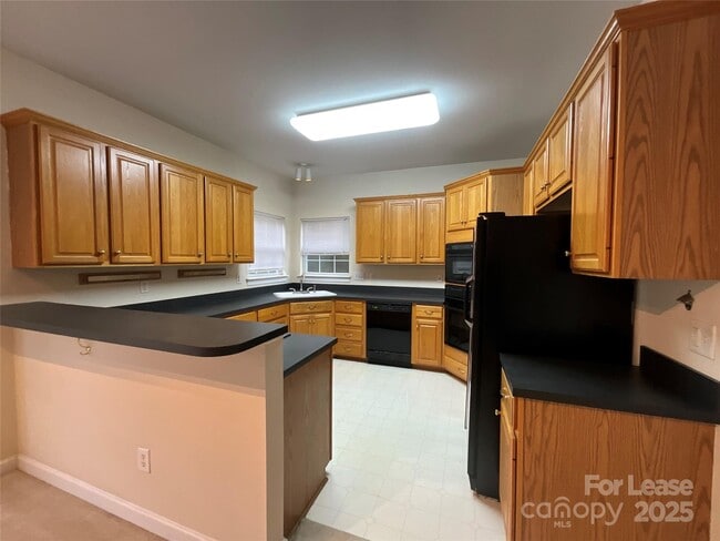 Building Photo - 10411 Rougemont Ln