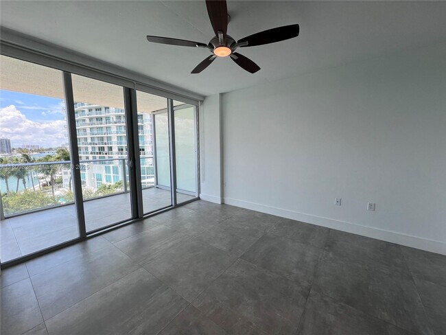 Building Photo - 6620 Indian Creek Dr