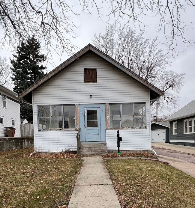 Building Photo - cozy 3 bedroom, 2 bath house