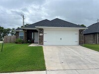 Building Photo - 1601 Aleia Cv
