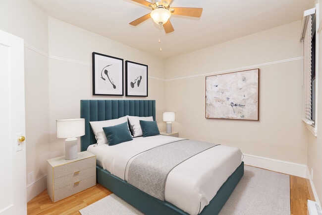 Building Photo - Vue De Lac Apartments