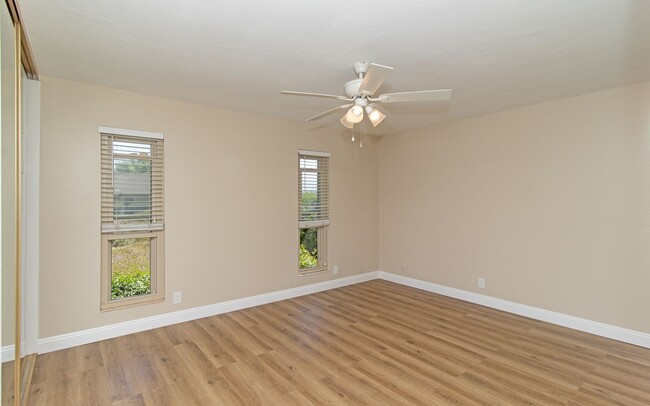 Building Photo - Newly Renovated 4 Bedroom In Oceanside!