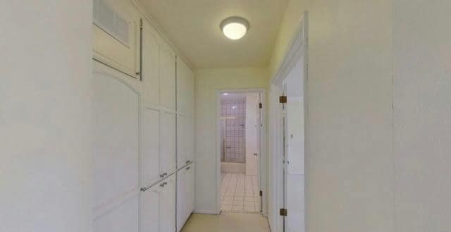 Building Photo - 1430 Lovell Ave