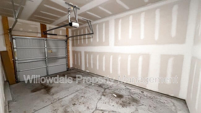 Building Photo - 4721 Lord Fogelman Wy