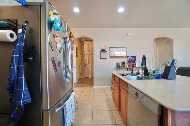 Building Photo - 18621 Dry Pond Dr