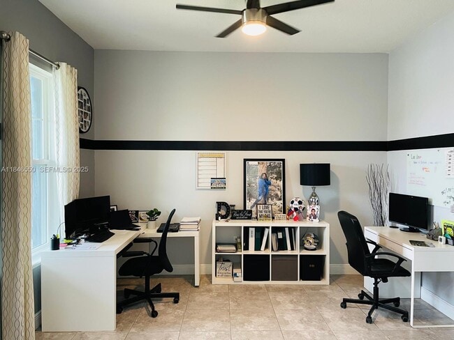 Building Photo - 7254 Desert Mandarin St