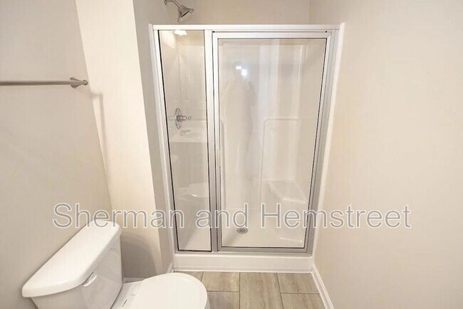 Building Photo - 1204 Joiner Cir