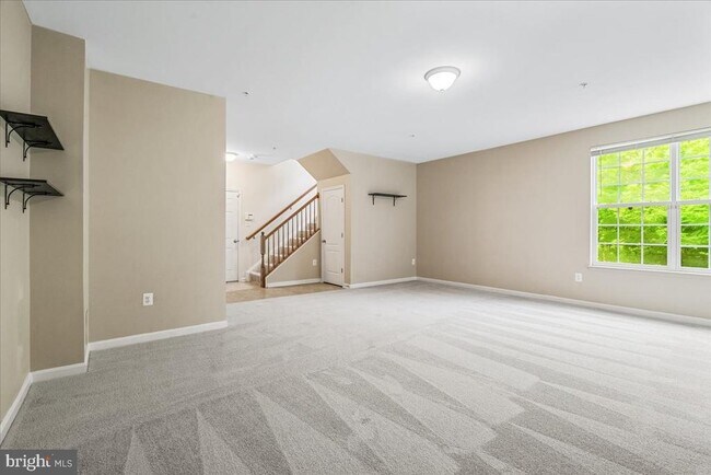 Building Photo - 5053 Wesley Square