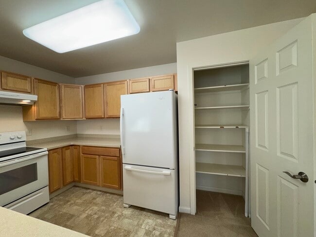 Building Photo - 11524-11524 Grand Cyn Lp