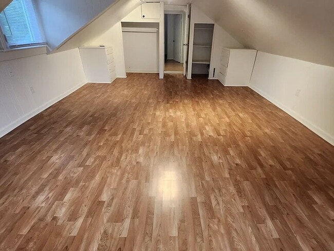 Building Photo - ELEGANT MODISH HOME