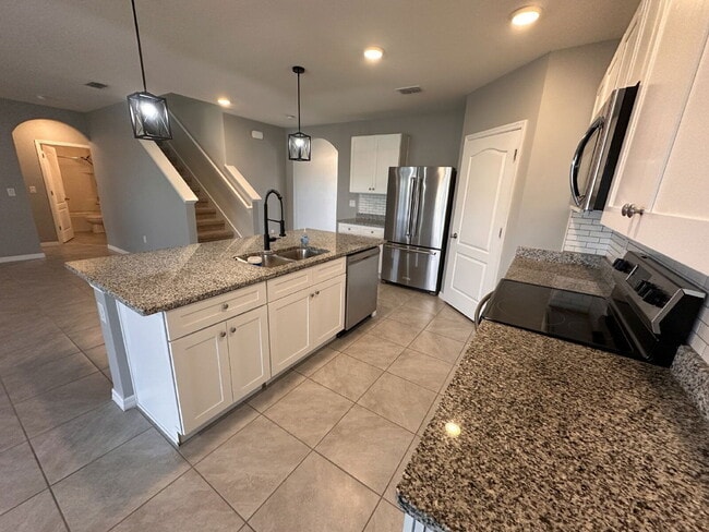 Building Photo - 4186 Looking Glass Pl