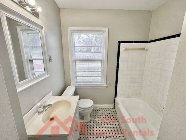 Building Photo - 3594 W Sutton Dr