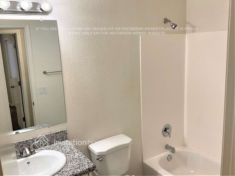 Building Photo - 10343 E Emelita Ave