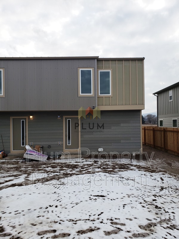 Building Photo - 4724 Giada Dr