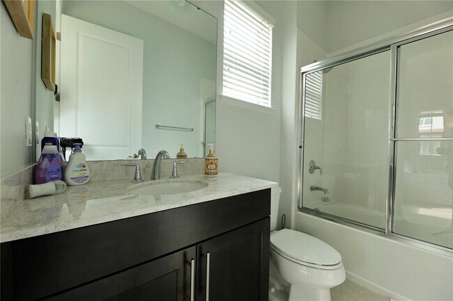 Building Photo - 15161 Canoe Pl
