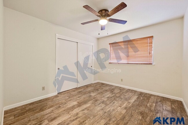 Building Photo - 9146 Blue Fox Way