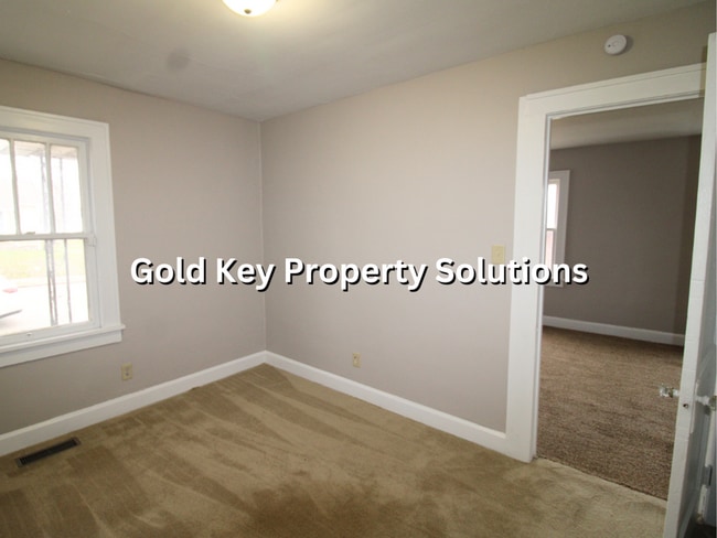 Building Photo - Updated 2 Bed 1 Bath Home for Rent (NO SEC...