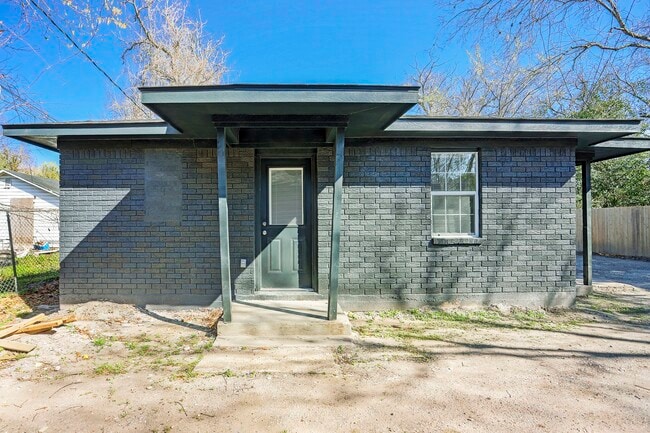 Building Photo - 4606 Denmark St