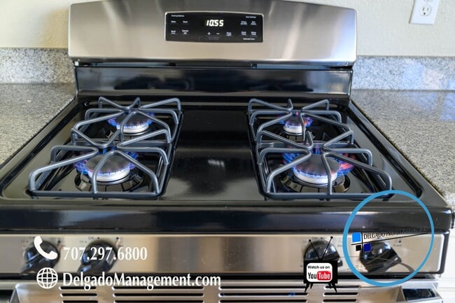 Building Photo - Newly remodeled Glen Cove 4BD single level home