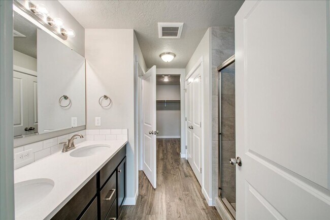 Building Photo - Adorable Nampa Home - Close Access To Ever...