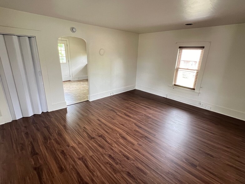 Building Photo - 3741 PA-257