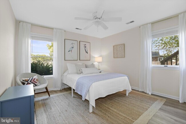 Building Photo - 638 Marlborough Point Rd