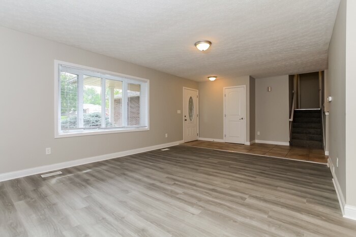 Building Photo - 2484 Resor Rd