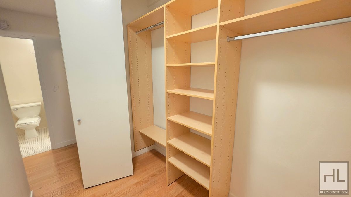 Building Photo - Midtown East 2-Bed, 2-Bath with Private Patio