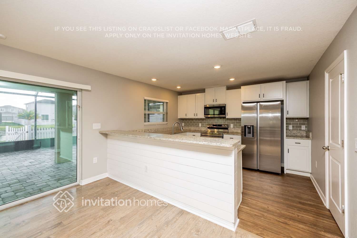 Building Photo - 10619 Laguna Plains Dr