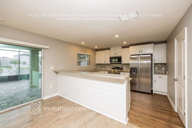 Building Photo - 10619 Laguna Plains Dr